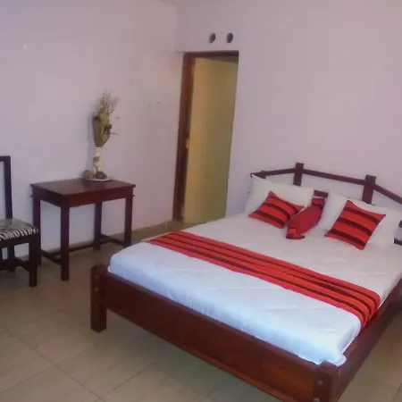 Donnies Hotel Nakuru
