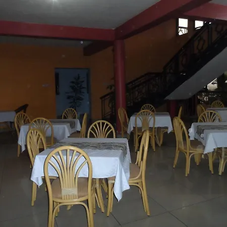 Hotel Donnies *